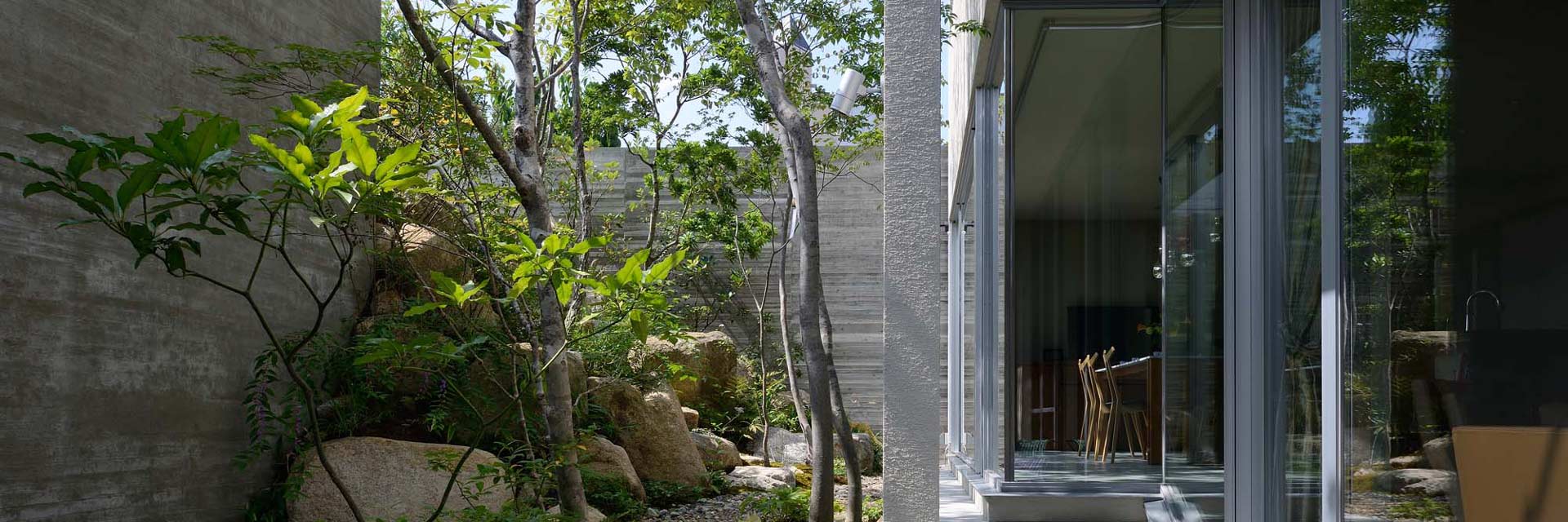 立体的な庭を内包する家の設計・施工 実例